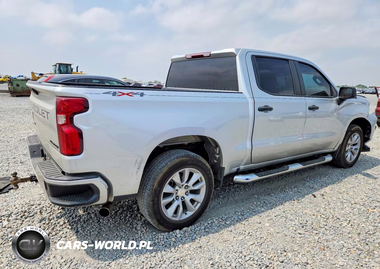 2021 Chevrolet Silverado 1500 High VIN:3GCPYBEK0MG451864 - 3