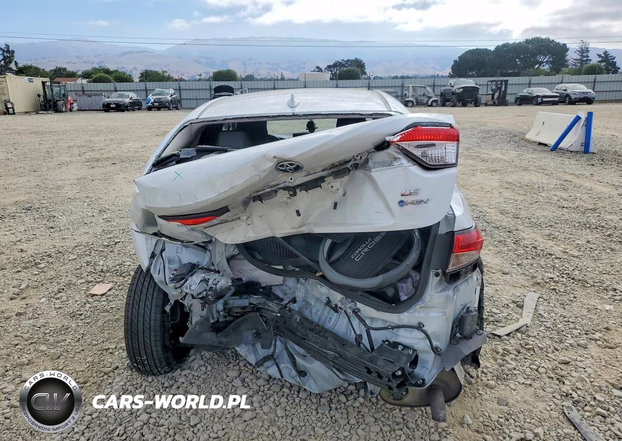 2025 Toyota Corolla Hybrid Le VIN:JTDBCMFE9S3089322 - 6