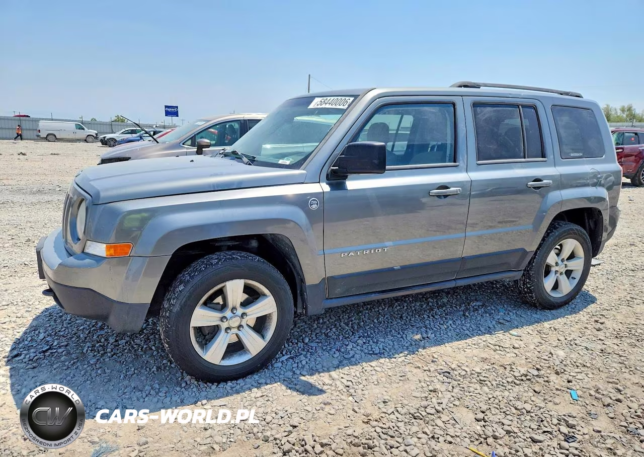 2012 Jeep Patriot Latitude – zdjęcie 1 z 12