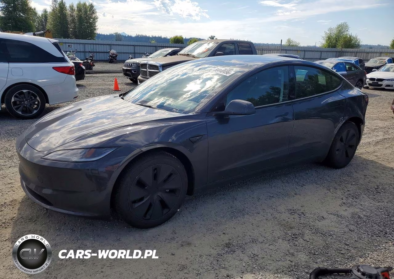2024 Tesla Model 3 – zdjęcie 1 z 12