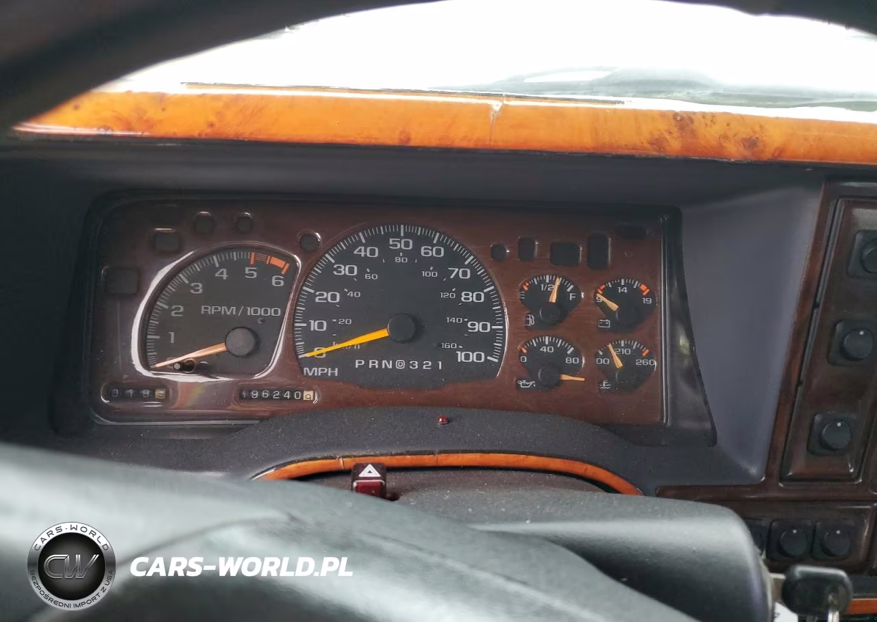 1996 Chevrolet Suburban C1500 VIN:3GNEC16R2TG153351 - 9