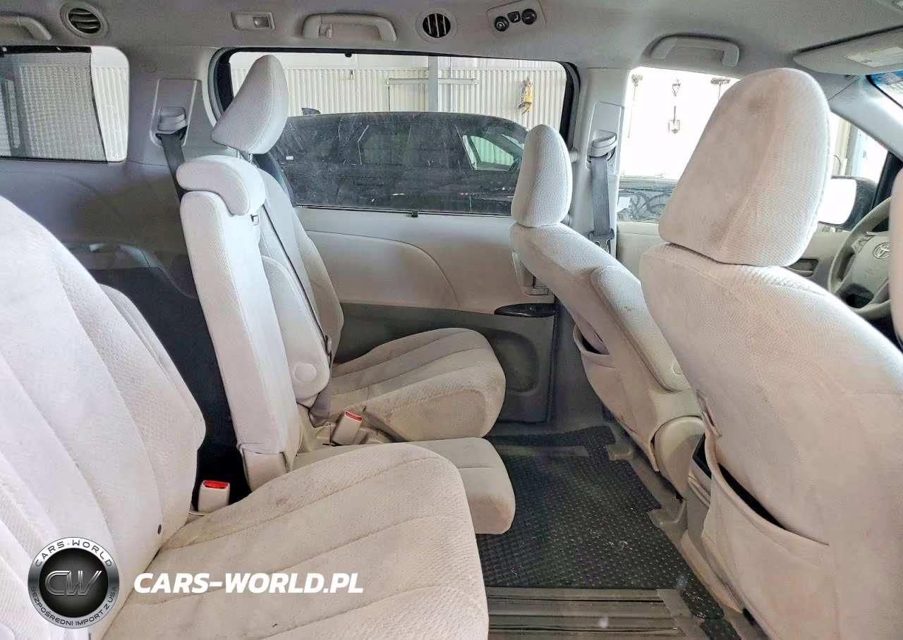 2011 Toyota Sienna Le VIN:5TDKK3DCXBS082053 - 11