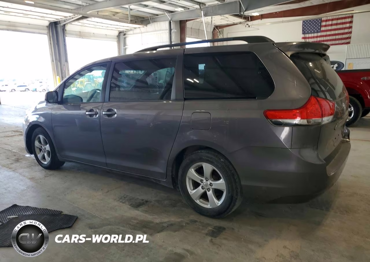 2011 Toyota Sienna Le VIN:5TDKK3DCXBS082053 - 2