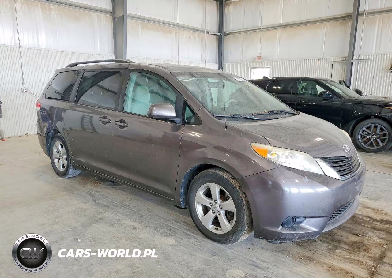 2011 Toyota Sienna Le VIN:5TDKK3DCXBS082053 - 4