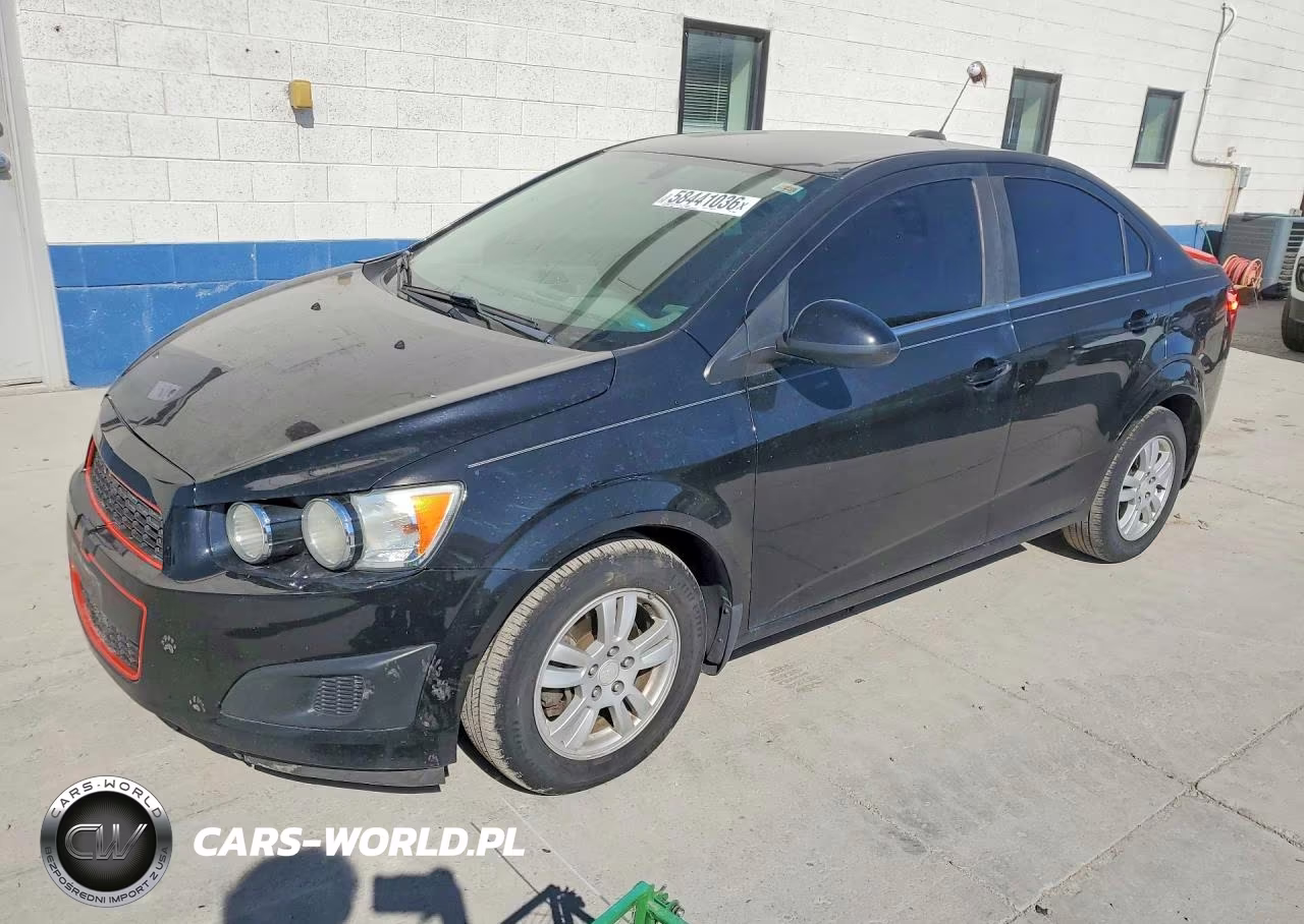 2016 Chevrolet Sonic Lt – zdjęcie 1 z 12