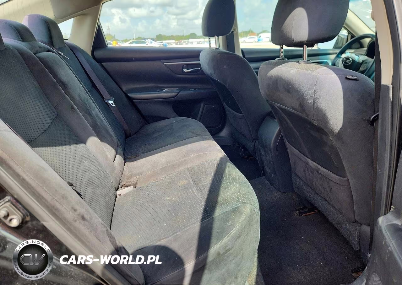 2015 Nissan Altima 2.5 S VIN:1N4AL3AP5FN399921 - 10