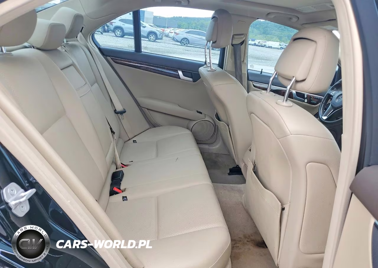 2012 Mercedes-Benz C 250 VIN:WDDGF4HB4CR232391 - 10