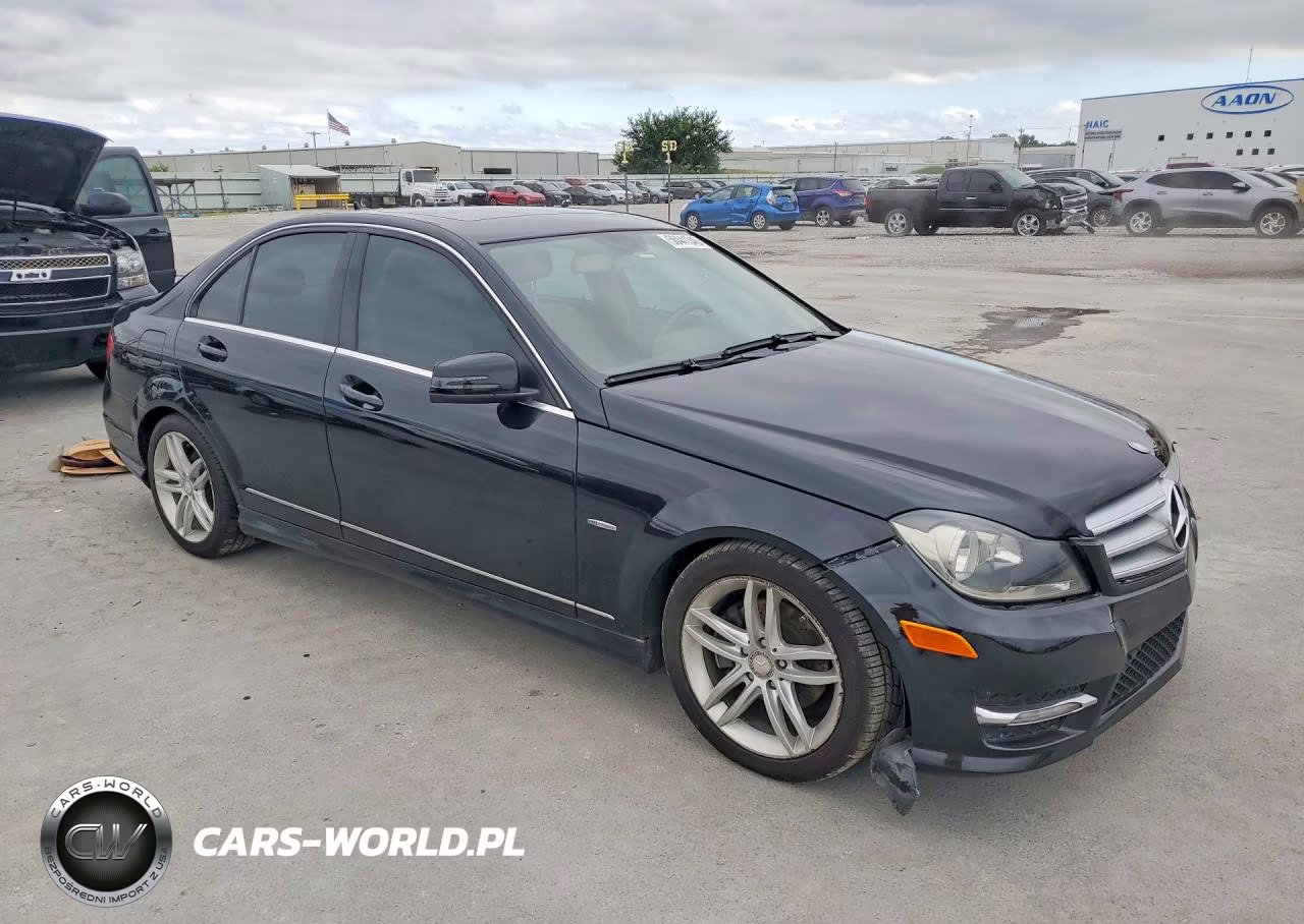 2012 Mercedes-Benz C 250 VIN:WDDGF4HB4CR232391 - 4