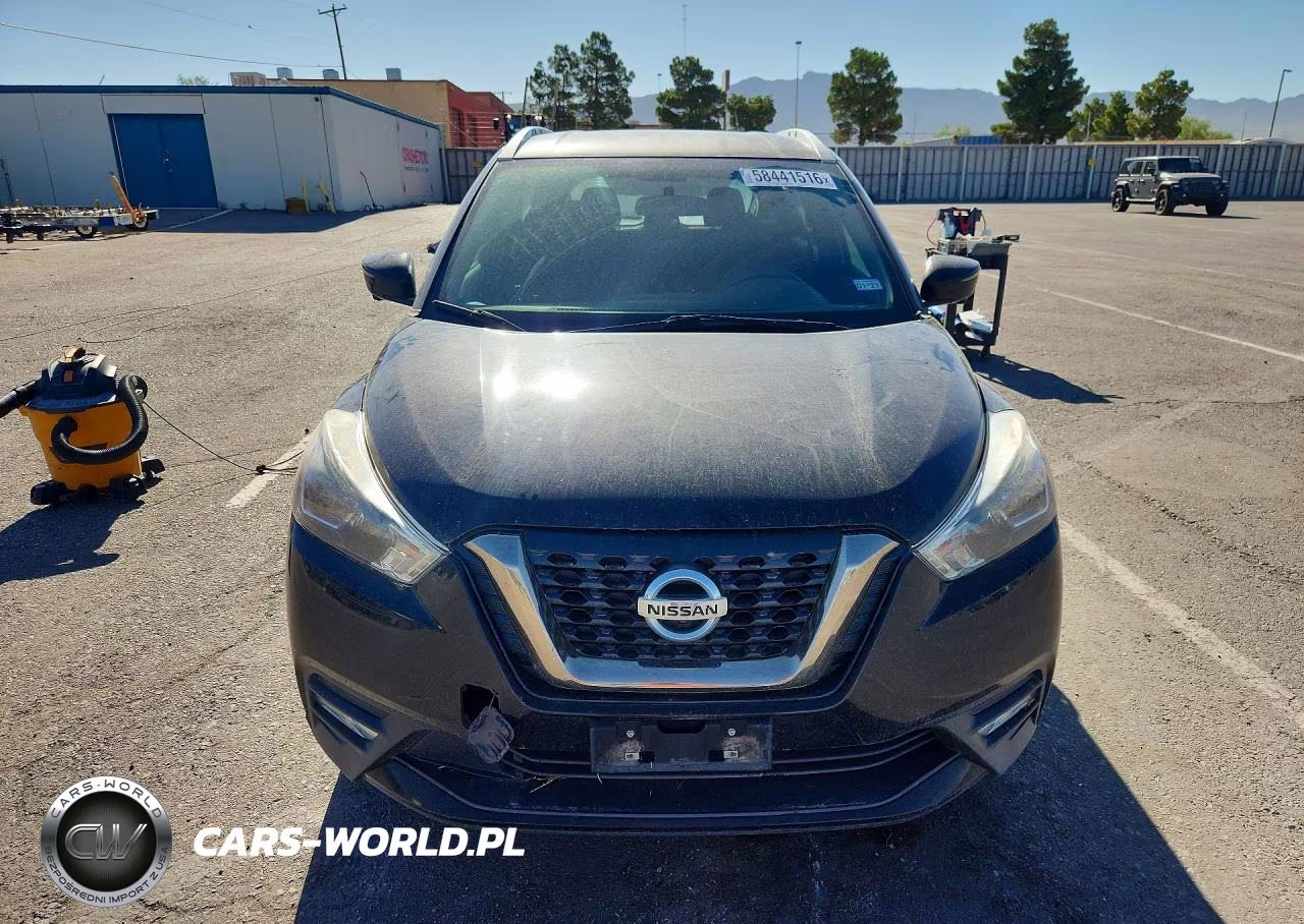 2019 Nissan Kicks Sr VIN:3N1CP5CU8KL523358 - 5