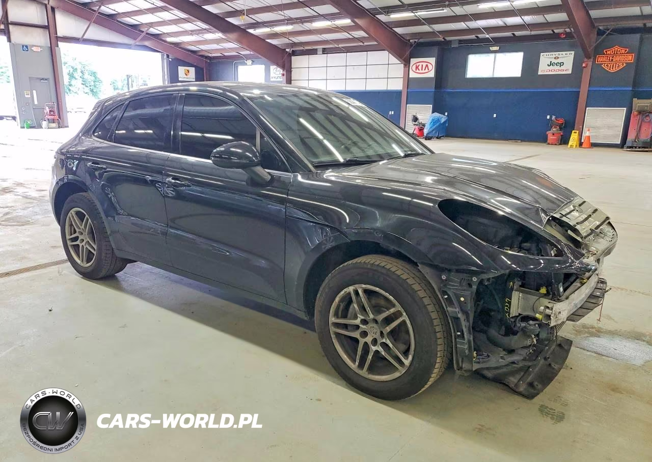 2018 Porsche Macan VIN:WP1AA2A58JLB10249 - 4
