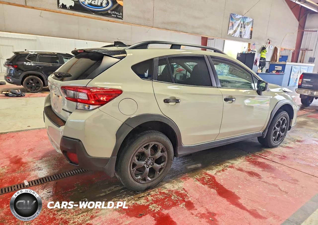 2023 Subaru Crosstrek Premium VIN:JF2GTAPC2P8250672 - 3