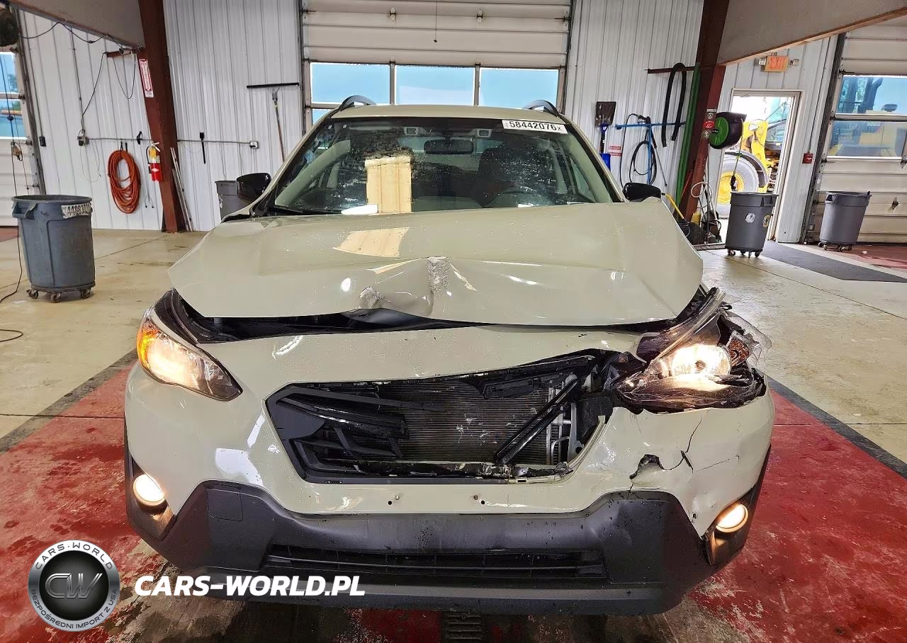 2023 Subaru Crosstrek Premium VIN:JF2GTAPC2P8250672 - 5
