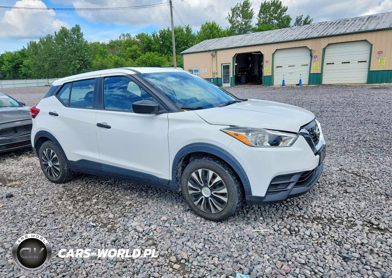 2020 Nissan Kicks S VIN:3N1CP5BVXLL529058 - 4