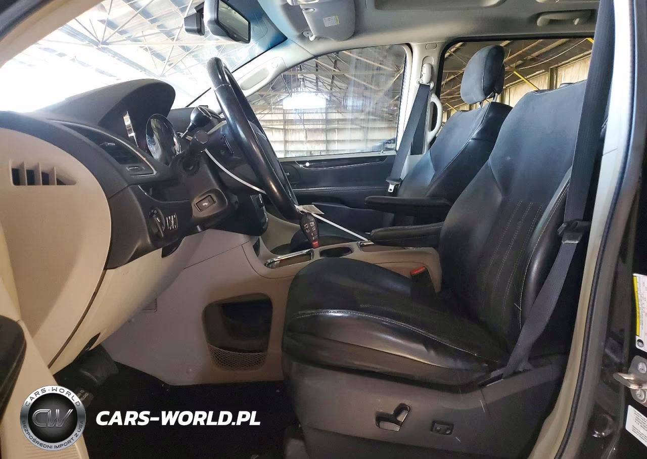 2014 Chrysler Town & Country Touring L VIN:2C4RC1CG4ER453841 - 7