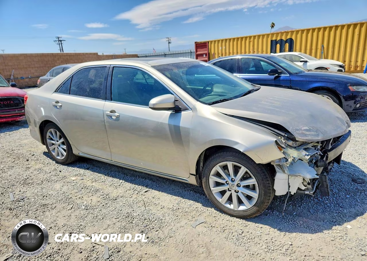 2013 Toyota Camry VIN:4T4BF1FK3DR318037 - 4