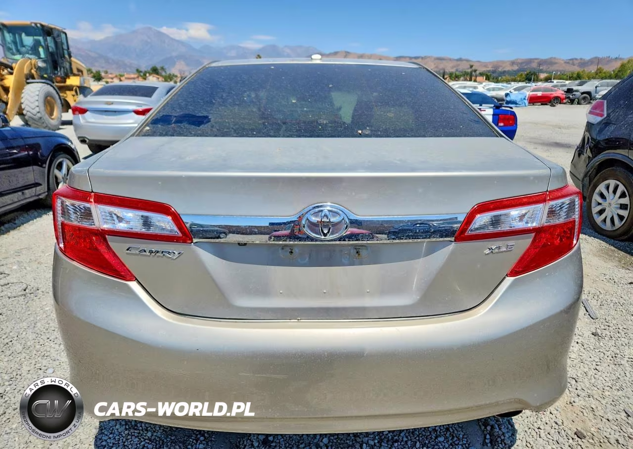 2013 Toyota Camry VIN:4T4BF1FK3DR318037 - 6