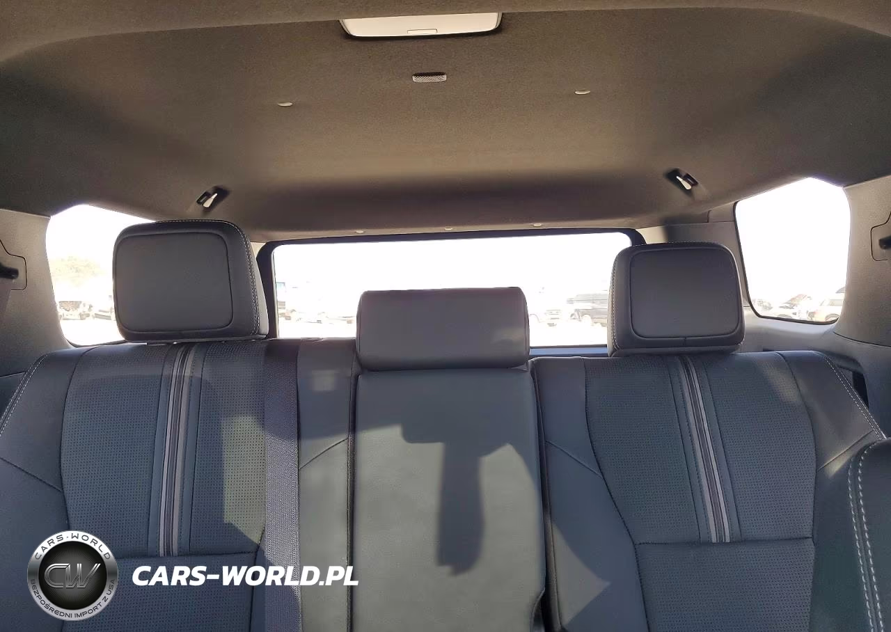 2025 Toyota 4Runner Limited VIN:JTEVA5BR1S5041847 - 10