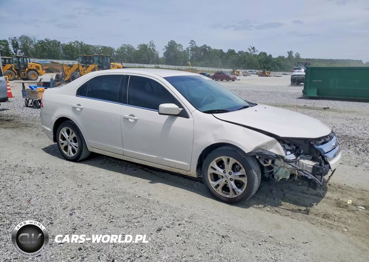 2012 Ford Fusion Se VIN:3FAHP0HA2CR347786 - 4