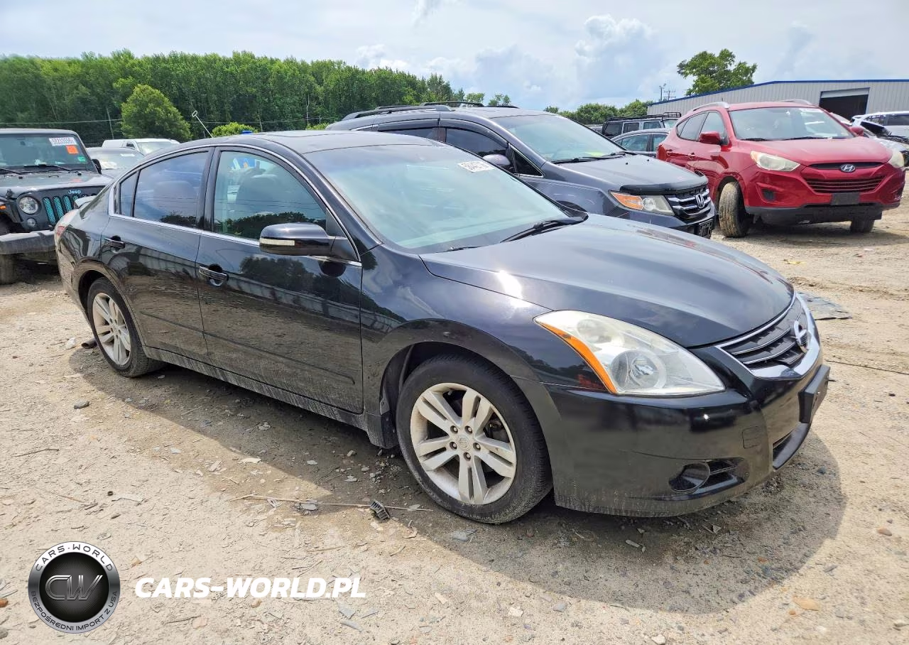 2011 Nissan Altima Sr VIN:1N4BL2AP1BN401205 - 4