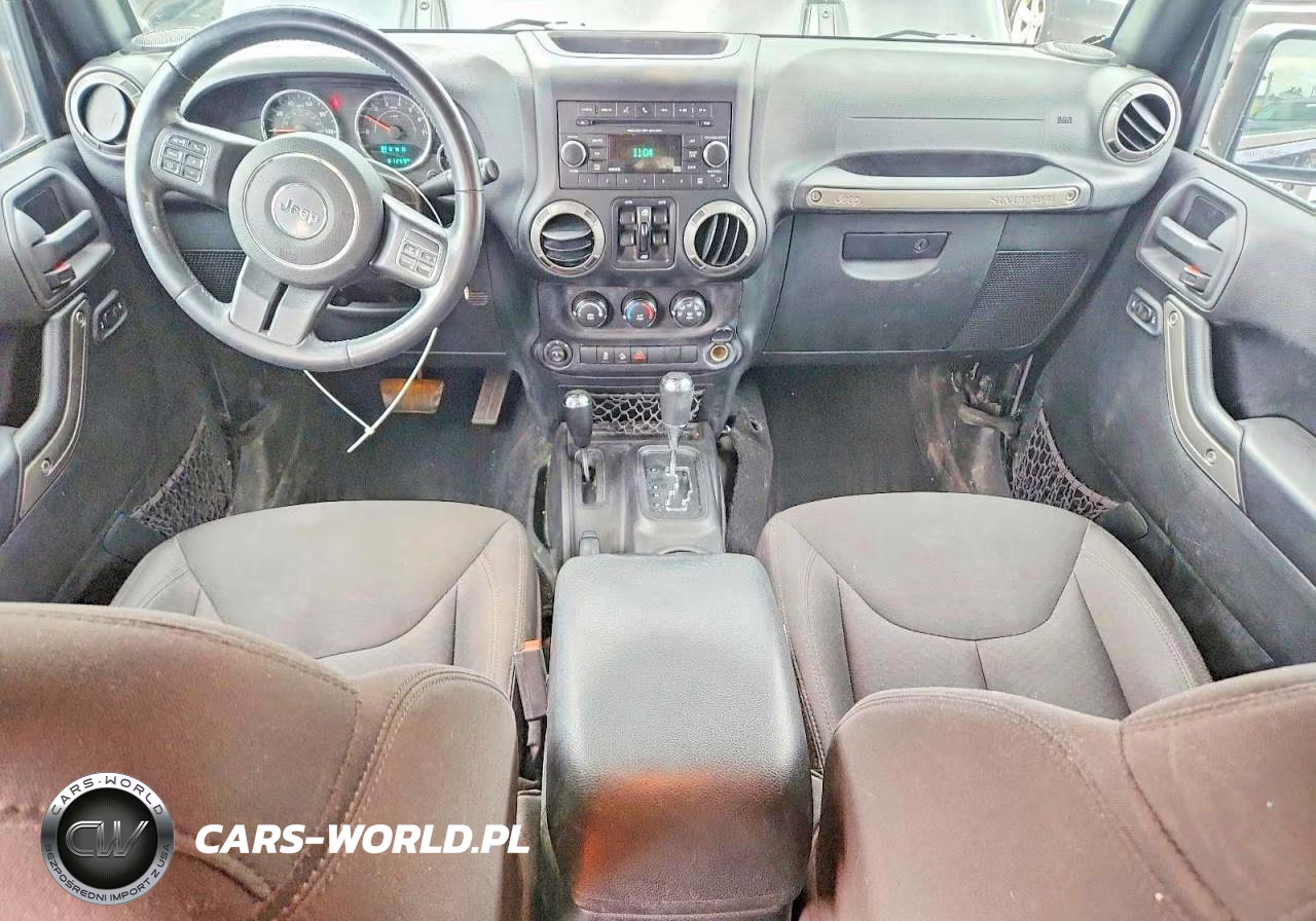 2015 Jeep Wrangler Unlimited Sport VIN:1C4BJWDG2FL693676 - 8