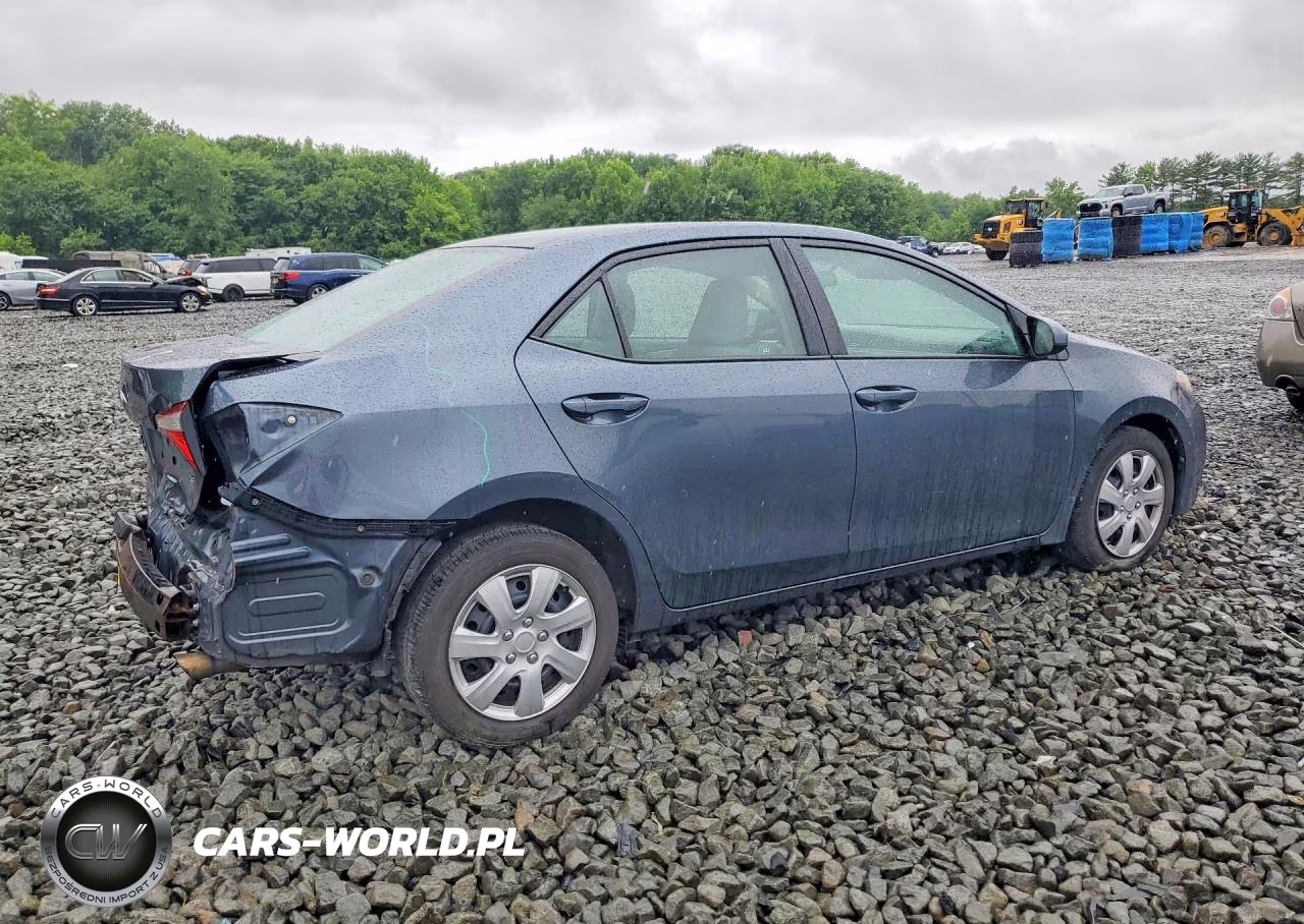 2016 Toyota Corolla Le VIN:2T1BURHE6GC744767 - 3