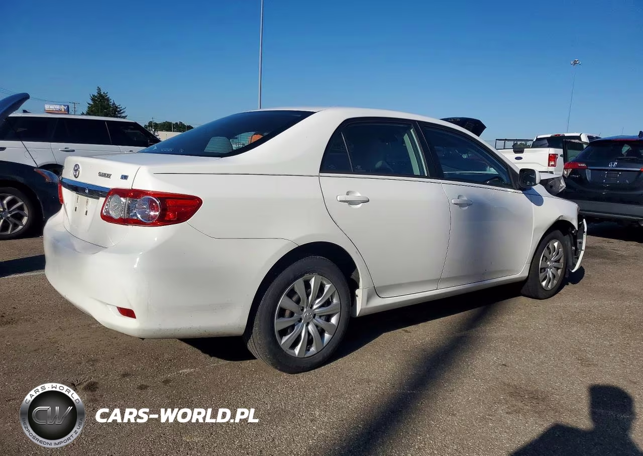 2012 Toyota Corolla Le VIN:5YFBU4EE8CP055010 - 3