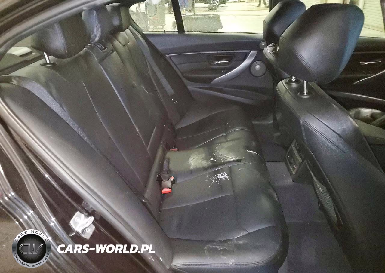 2013 BMW 335 Xi VIN:WBA3B9G59DNP39404 - 10