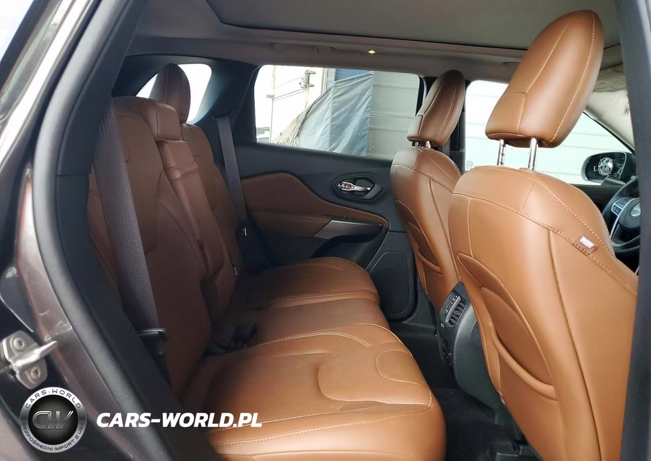 2019 Jeep Cherokee Overland VIN:1C4PJMJXXKD161059 - 11