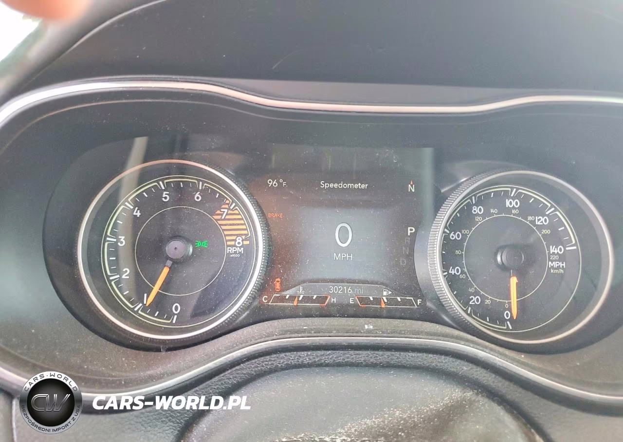 2019 Jeep Cherokee Overland VIN:1C4PJMJXXKD161059 - 9
