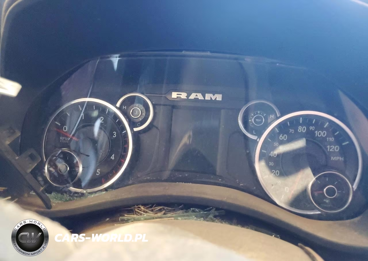 2020 Ram 3500 Big Horn VIN:3C63R3LLXLG155088 - 9