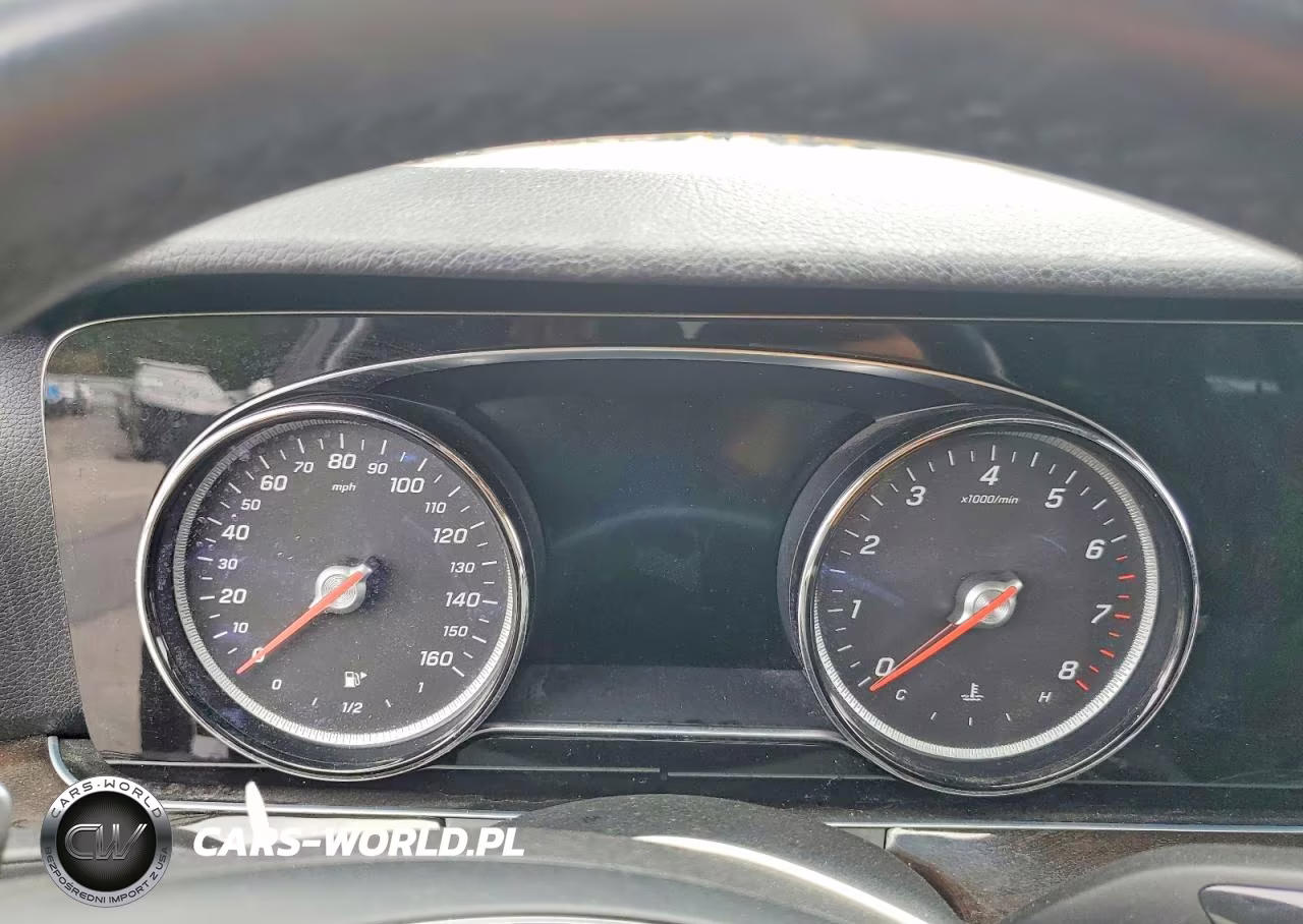 2017 Mercedes-Benz E 300 4Matic VIN:WDDZF4KBXHA068488 - 9