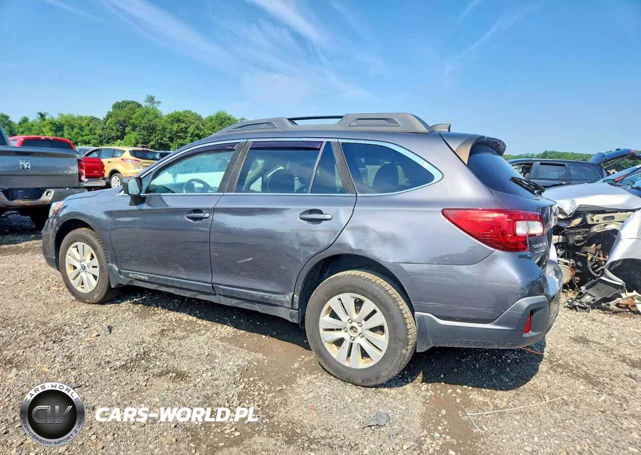 2018 Subaru Outback 2.5I Premium VIN:4S4BSACC2J3286377 - 2