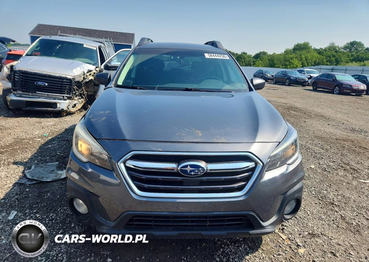 2018 Subaru Outback 2.5I Premium VIN:4S4BSACC2J3286377 - 5