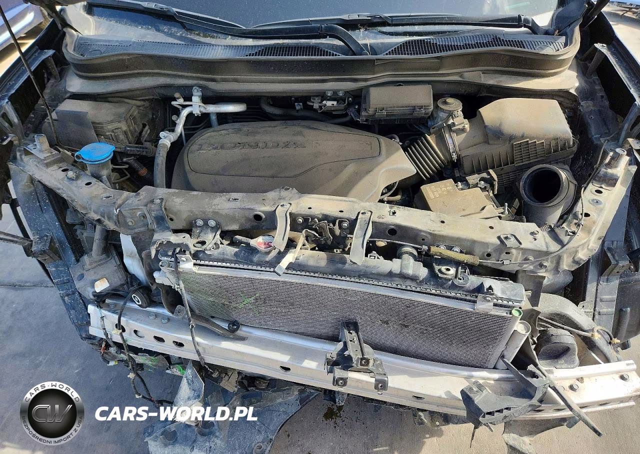 2022 Honda Pilot Touring VIN:5FNYF5H60NB030745 - 11