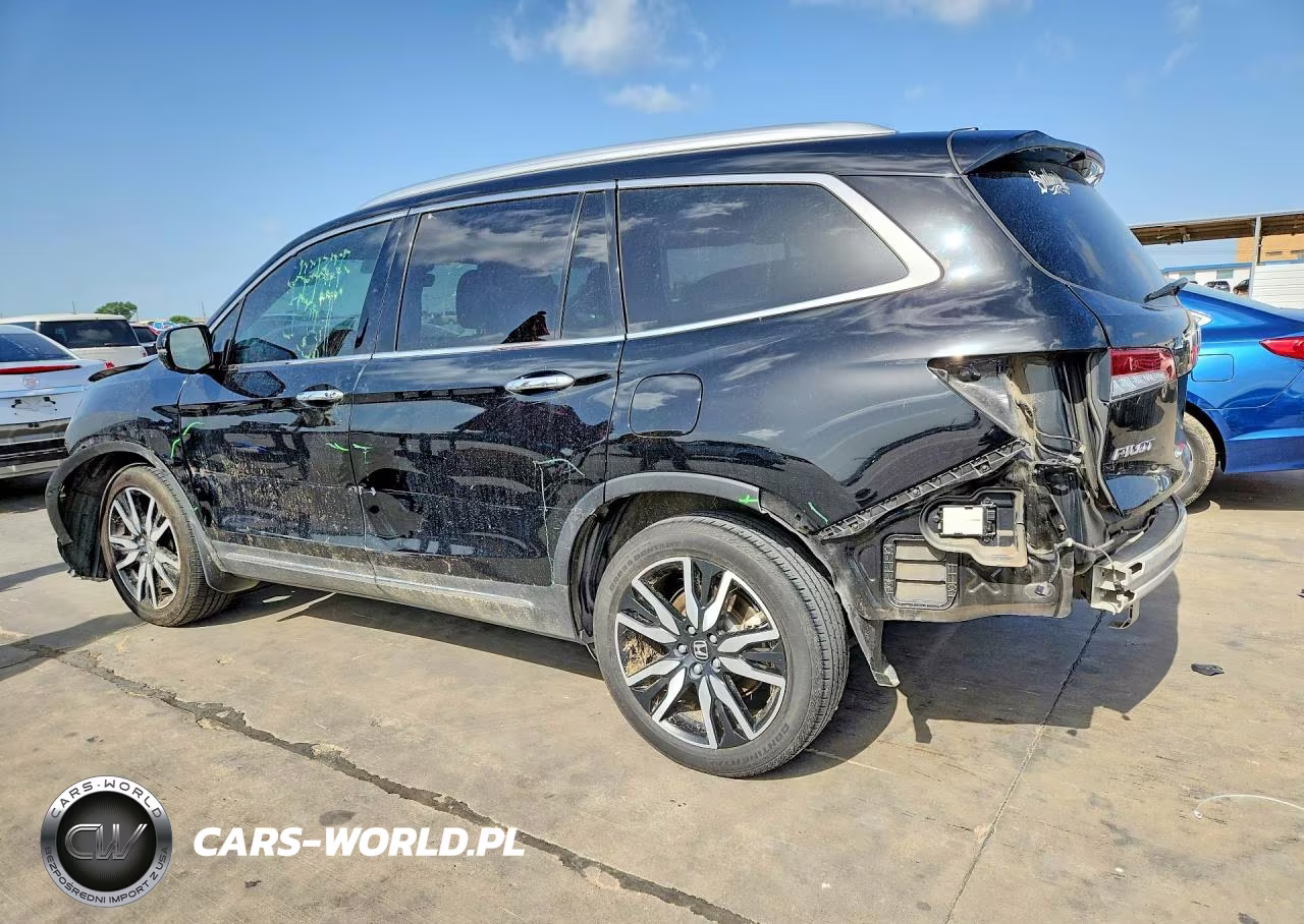 2022 Honda Pilot Touring VIN:5FNYF5H60NB030745 - 2