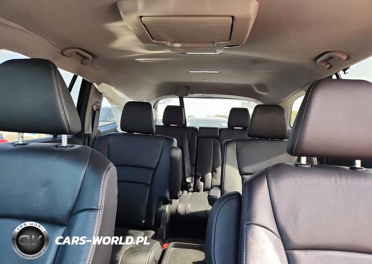 2022 Honda Pilot Touring VIN:5FNYF5H60NB030745 - 9