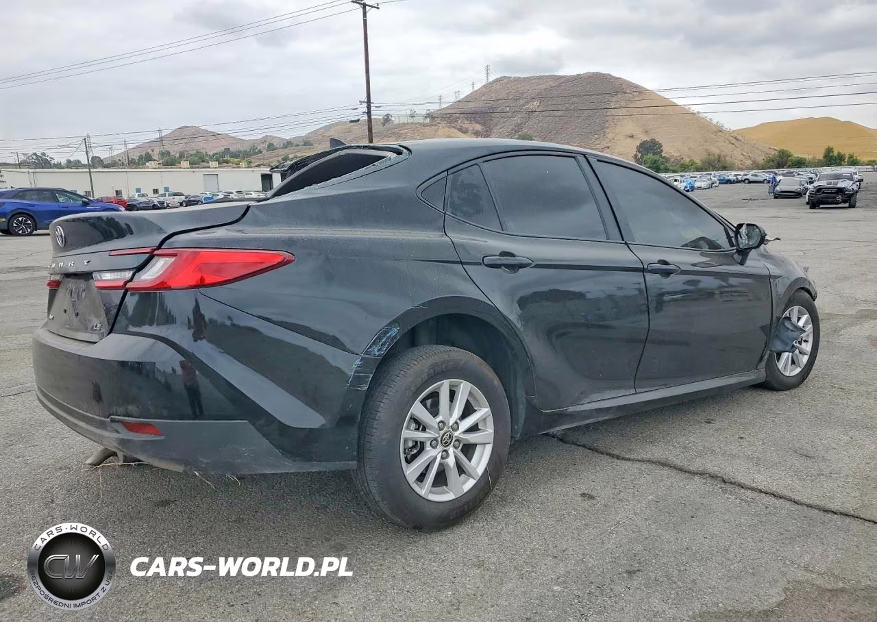 2025 Toyota Camry Le VIN:4T1DAACKXSU205141 - 3