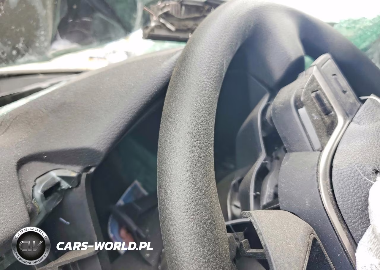 2025 Toyota Camry Le VIN:4T1DAACKXSU205141 - 9