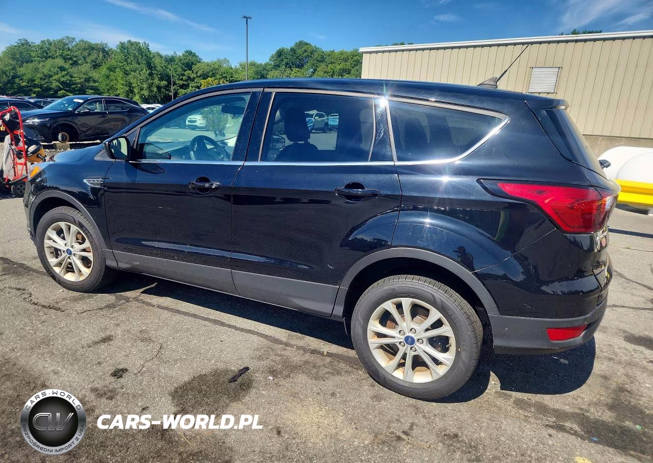 2019 Ford Escape Se VIN:1FMCU9GDXKUC42400 - 2