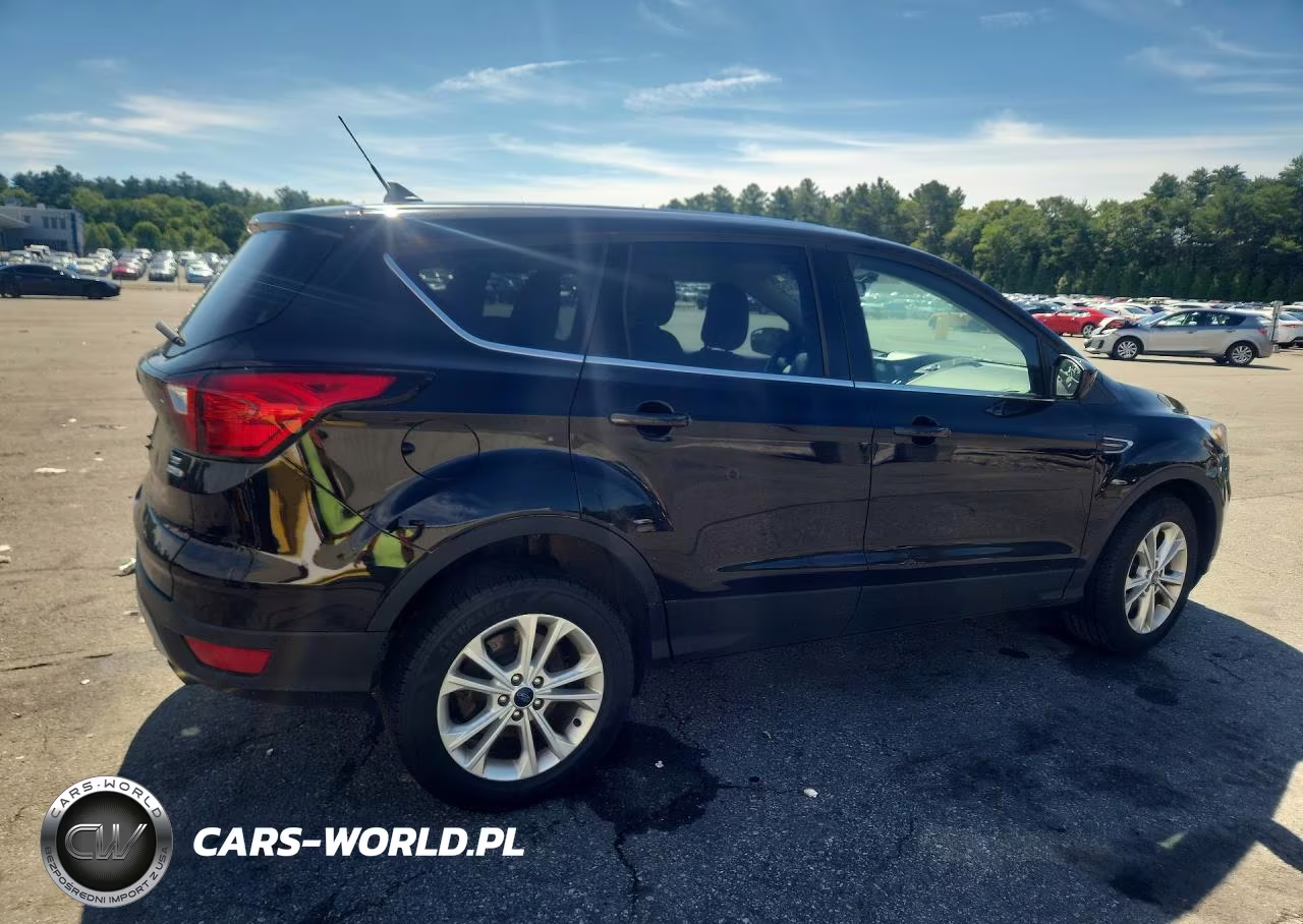 2019 Ford Escape Se VIN:1FMCU9GDXKUC42400 - 3