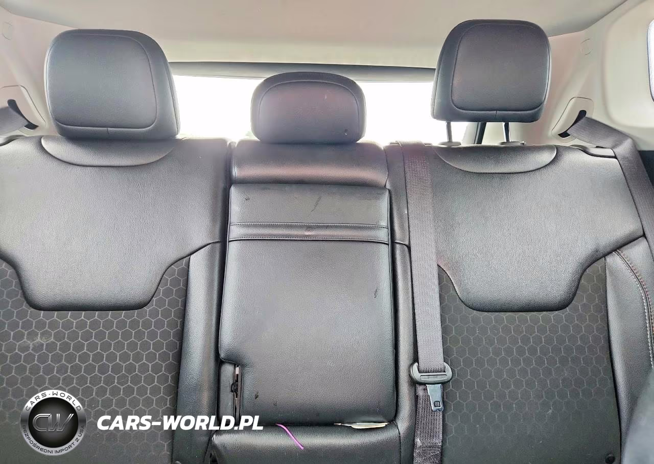 2019 Jeep Compass Latitude VIN:3C4NJDBB9KT741150 - 10