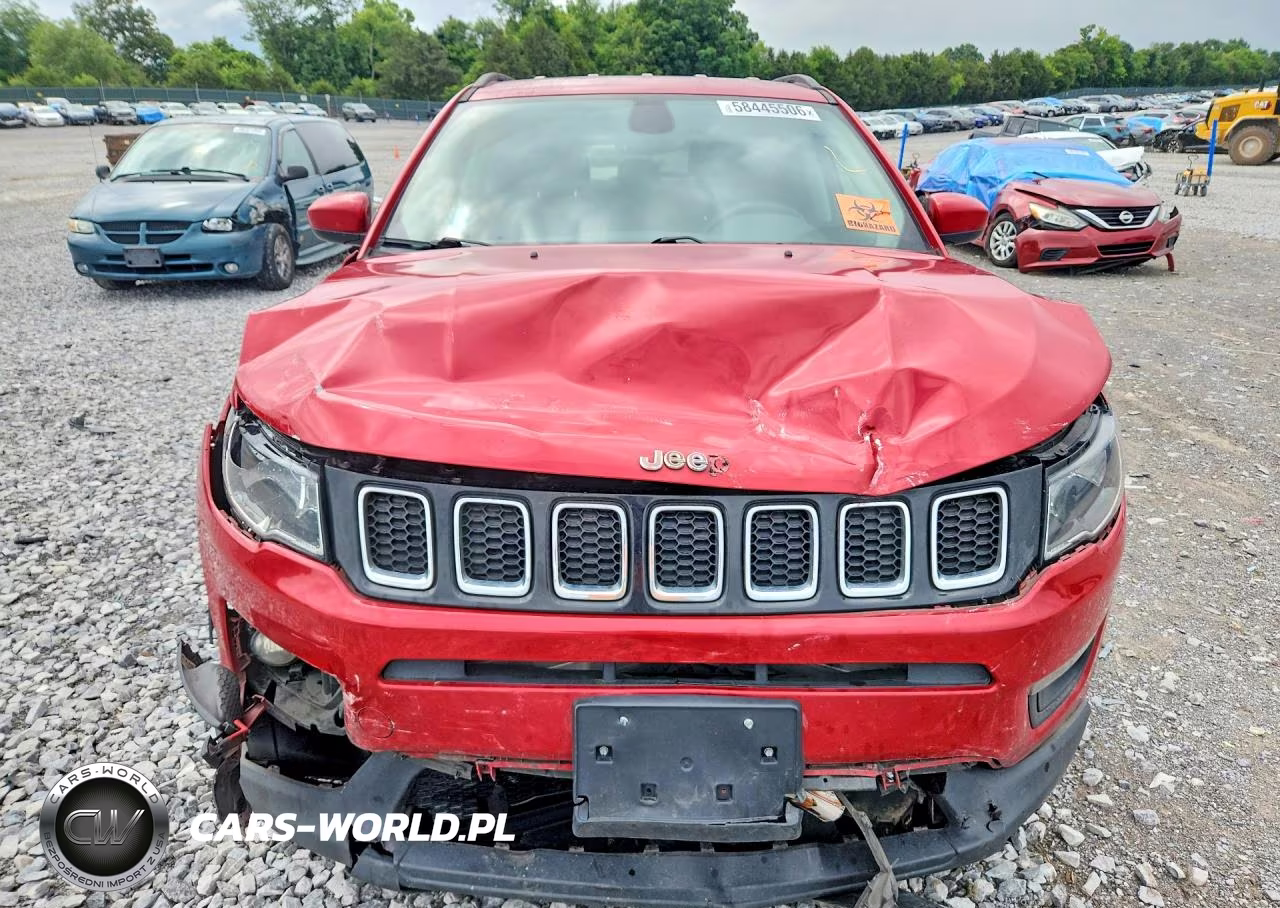 2019 Jeep Compass Latitude VIN:3C4NJDBB9KT741150 - 5