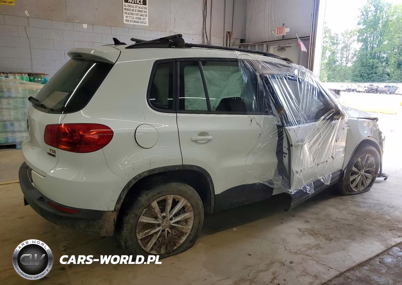 2017 Volkswagen Tiguan S VIN:WVGBV7AX3HK052684 - 3