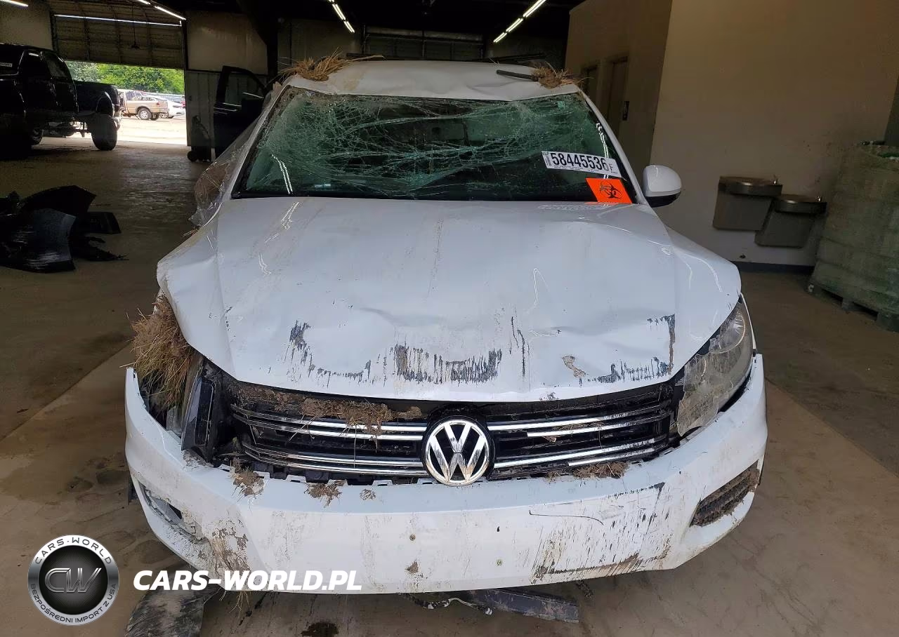 2017 Volkswagen Tiguan S VIN:WVGBV7AX3HK052684 - 5