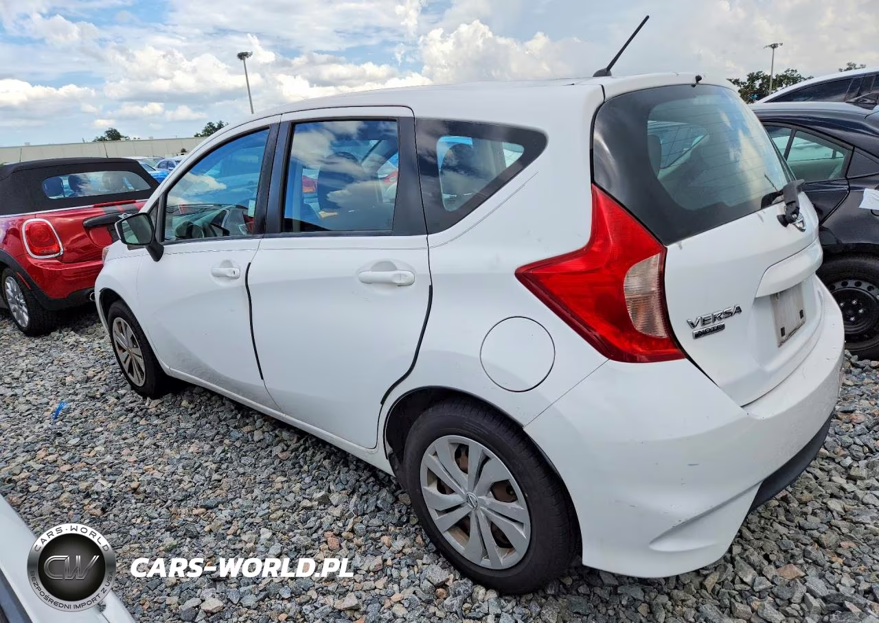 2018 Nissan Versa Note S VIN:3N1CE2CP7JL360053 - 2