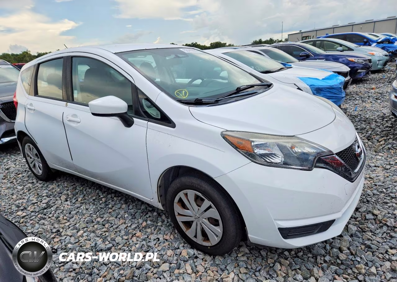 2018 Nissan Versa Note S VIN:3N1CE2CP7JL360053 - 4