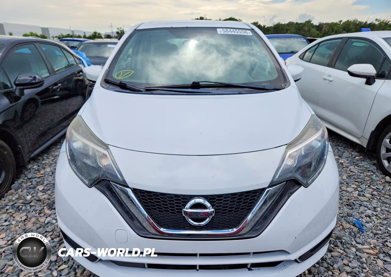 2018 Nissan Versa Note S VIN:3N1CE2CP7JL360053 - 5