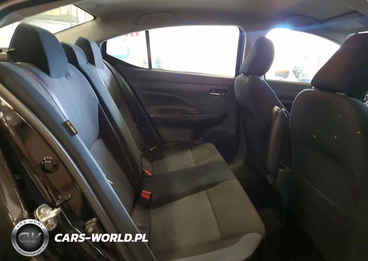 2025 Nissan Versa Sv VIN:3N1CN8EVXSL813761 - 10