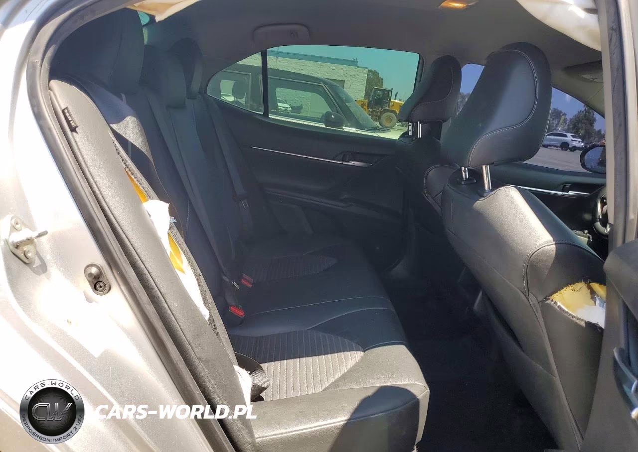 2019 Toyota Camry Le VIN:4T1B11HK3KU248719 - 10