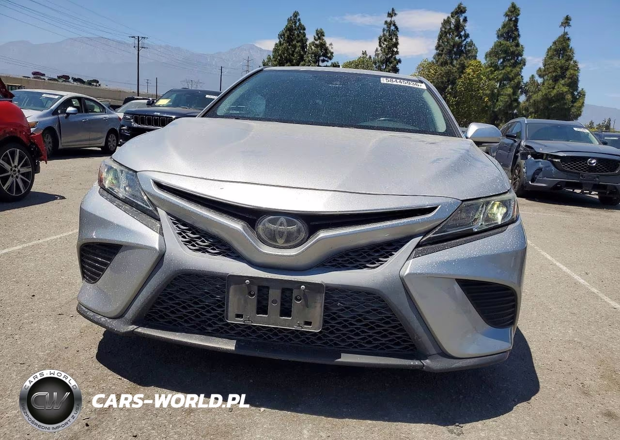 2019 Toyota Camry Le VIN:4T1B11HK3KU248719 - 5
